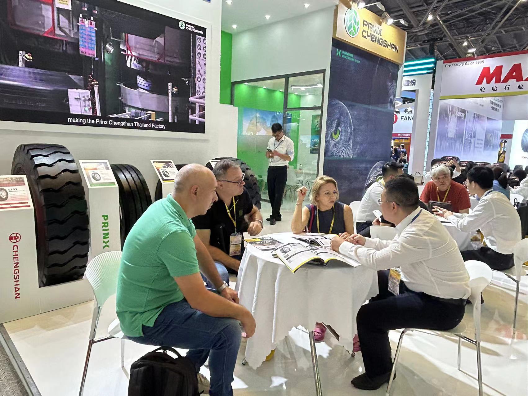 yd2333云顶电子游戏亮相2023上海国际轮胎展